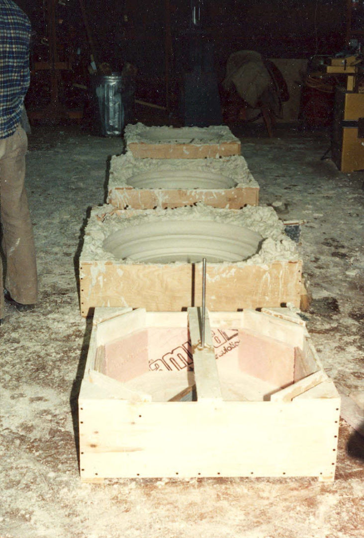 Column base plaster molds